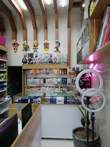 عکس موبایل و کنسول کلاسیک