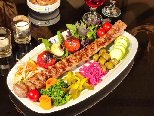 تالار و رستوران مهرگان