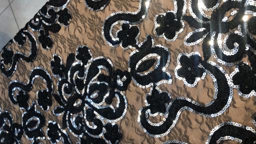 عکس پارچه سرای شانل