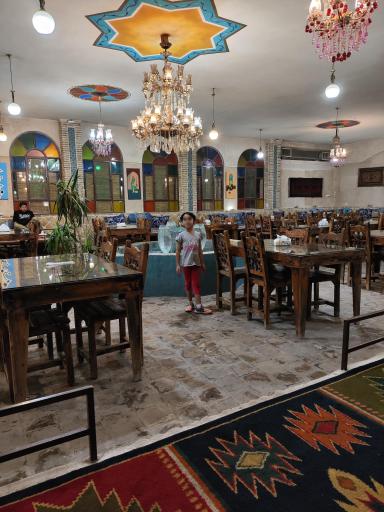 عکس رستوران سنتی خان جهان