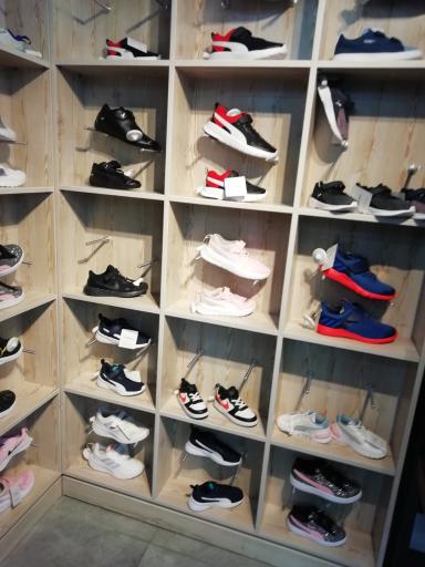 عکس فروشگاه اهواز اوتلت