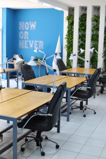 عکس مرکز نوآوری و فضای کار اشتراکی درخت آبی 