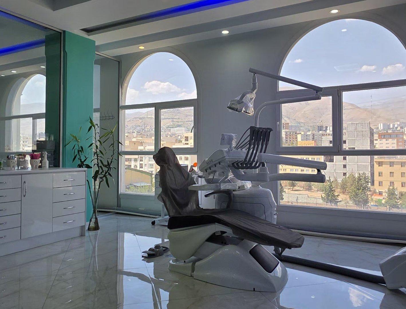 عکس کلینیک دندانپزشکی راز لبخند