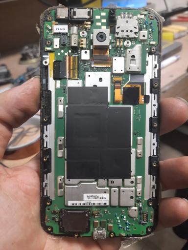 عکس تعمیرات موبایل مطلق