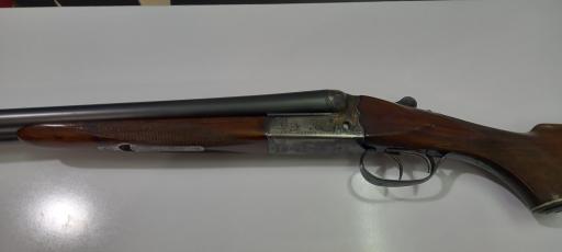 عکس فروشگاه اسلحه و مهمات ایلات و عشایر