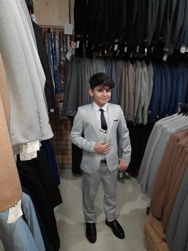 عکس فروشگاه کت و شلوار صادقی 