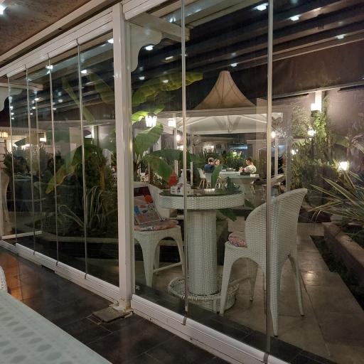 عکس رستوران برگراد رشت