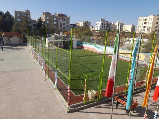 عکس دبیرستان هاشمی نژاد 3