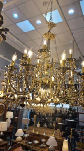 عکس فروشگاه لوستر لایت دکور