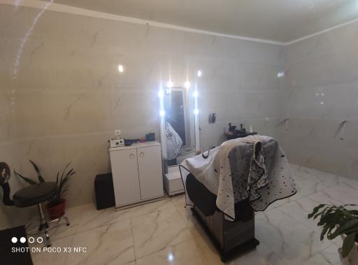 عکس پیرایش امین