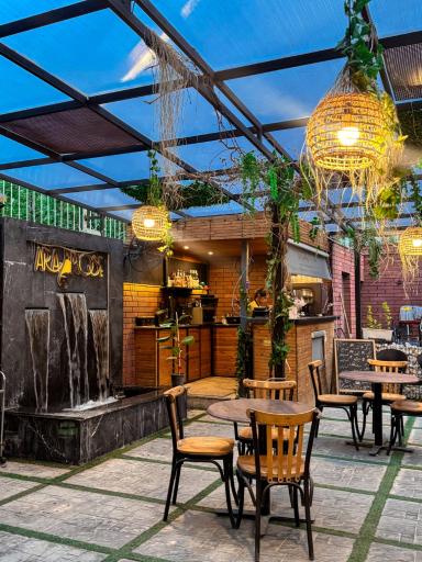 عکس درمانگاه تخصصی پوست و موی آرارز