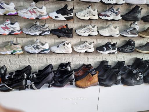 عکس کفش یادگاری