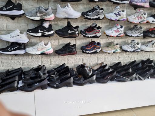 عکس کفش یادگاری