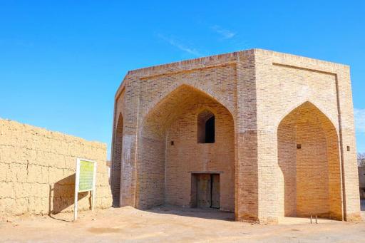 عکس مزار باغ مزار