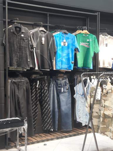 عکس مجموعه پوشاک کی زد