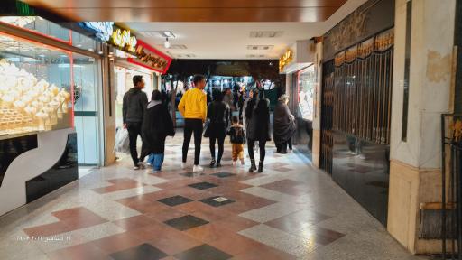 عکس مجتمع تجاری الغدیر