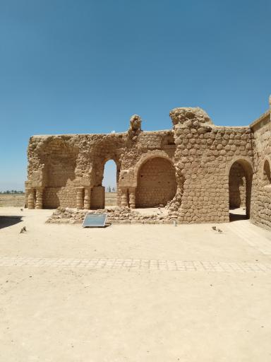 عکس کاخ ساسانی سروستان (شکارگاه بهرام گور)