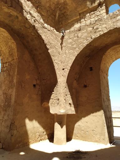 عکس کاخ ساسانی سروستان (شکارگاه بهرام گور)