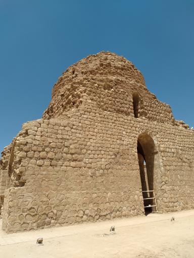 عکس کاخ ساسانی سروستان (شکارگاه بهرام گور)