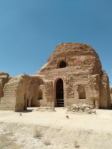 عکس کاخ ساسانی سروستان (شکارگاه بهرام گور)