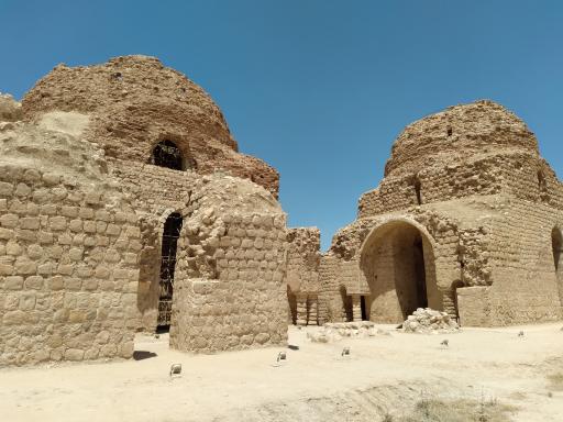 عکس کاخ ساسانی سروستان (شکارگاه بهرام گور)