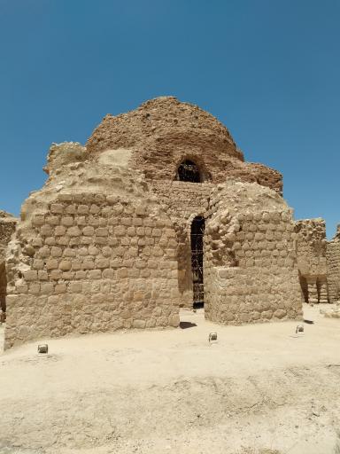 عکس کاخ ساسانی سروستان (شکارگاه بهرام گور)