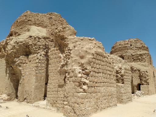 عکس کاخ ساسانی سروستان (شکارگاه بهرام گور)