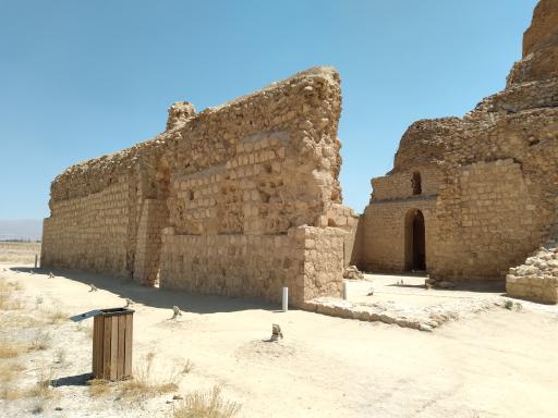 عکس کاخ ساسانی سروستان (شکارگاه بهرام گور)