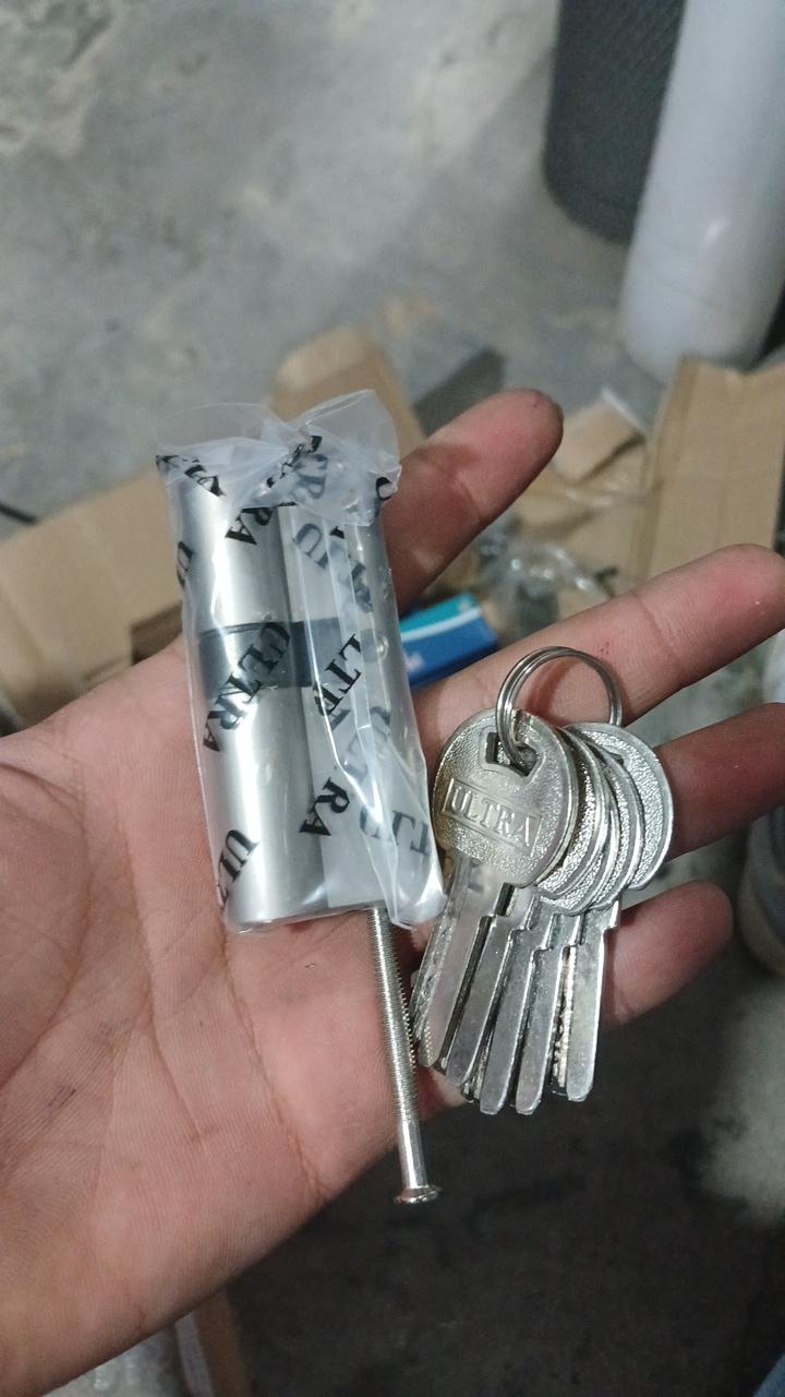 عکس ابزار فروشی برادران ساریخانی 