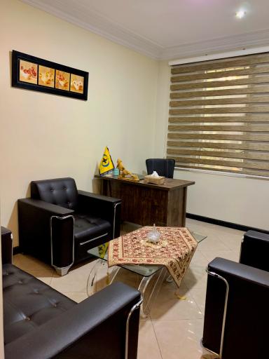 عکس مرکز مشاوره و روان شناسی آویده