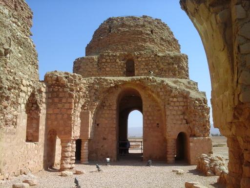 عکس کاخ ساسانی سروستان (شکارگاه بهرام گور)