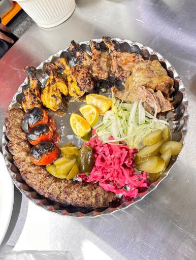 عکس رستوران آقایی