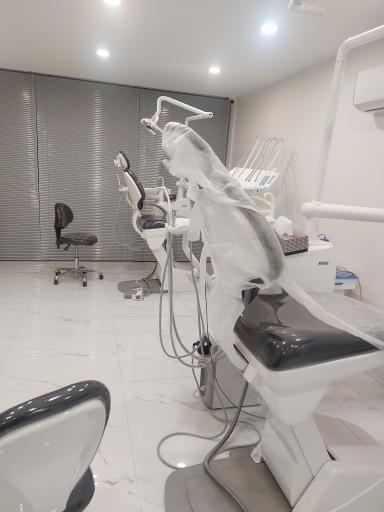 عکس دندانپزشکی دنترا 