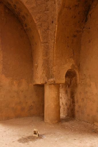 عکس کاخ ساسانی سروستان (شکارگاه بهرام گور)