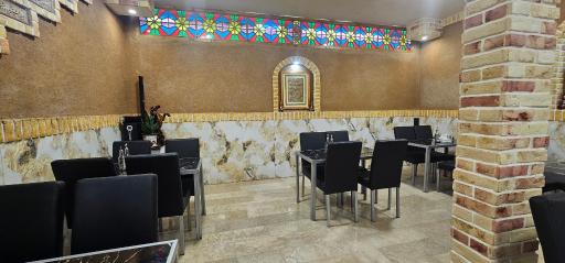 عکس کافه طباخی خیام