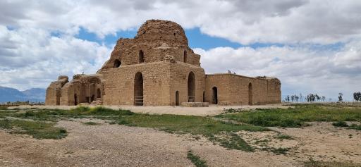 عکس کاخ ساسانی سروستان (شکارگاه بهرام گور)