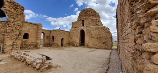 عکس کاخ ساسانی سروستان (شکارگاه بهرام گور)