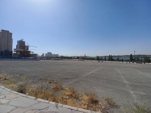 عکس پارکینگ شمالی دریاچه شهدای خلیج فارس (چیتگر)