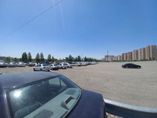 عکس پارکینگ شمالی دریاچه شهدای خلیج فارس (چیتگر)