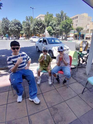 عکس آبمیوه و بستنی ننه آقا