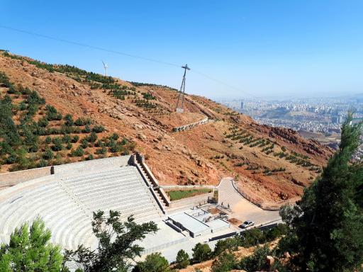 عکس آمفی تئاتر روباز عینالی