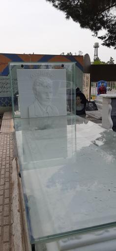 عکس قطعه هنرمندان و نام‌آوران (باغ فردوس کرمانشاه)