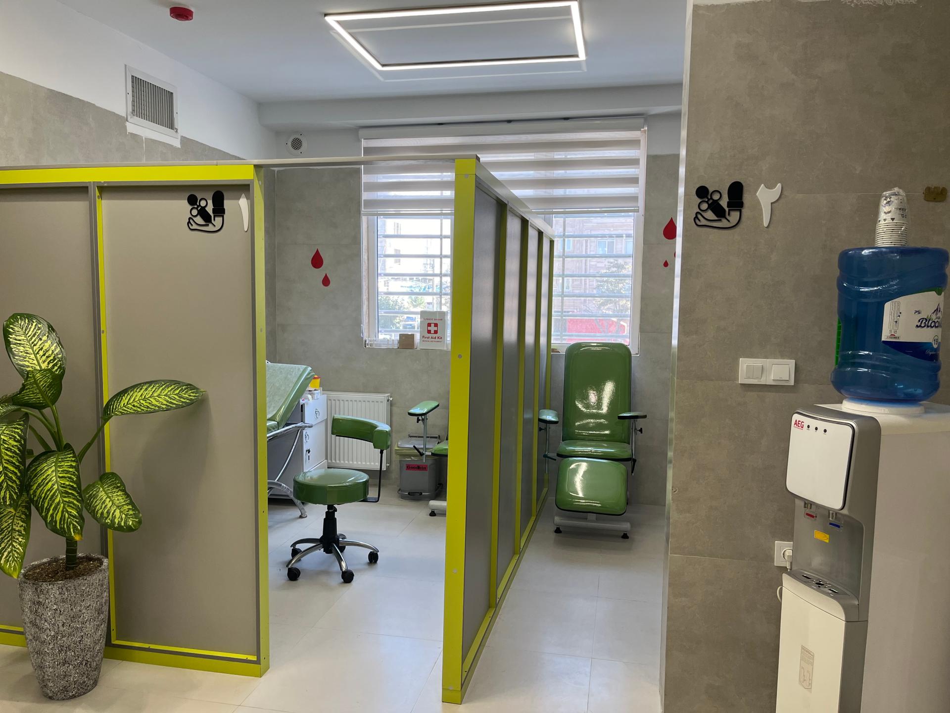 عکس آزمایشگاه پاک بین