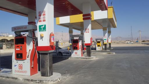 عکس پمپ بنزین