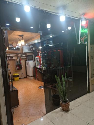 عکس آرایشگاه مردانه آبادان