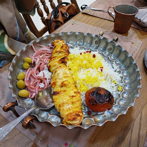 عکس رستوران چکدرمه