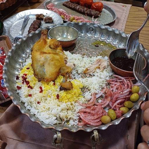 عکس رستوران چکدرمه