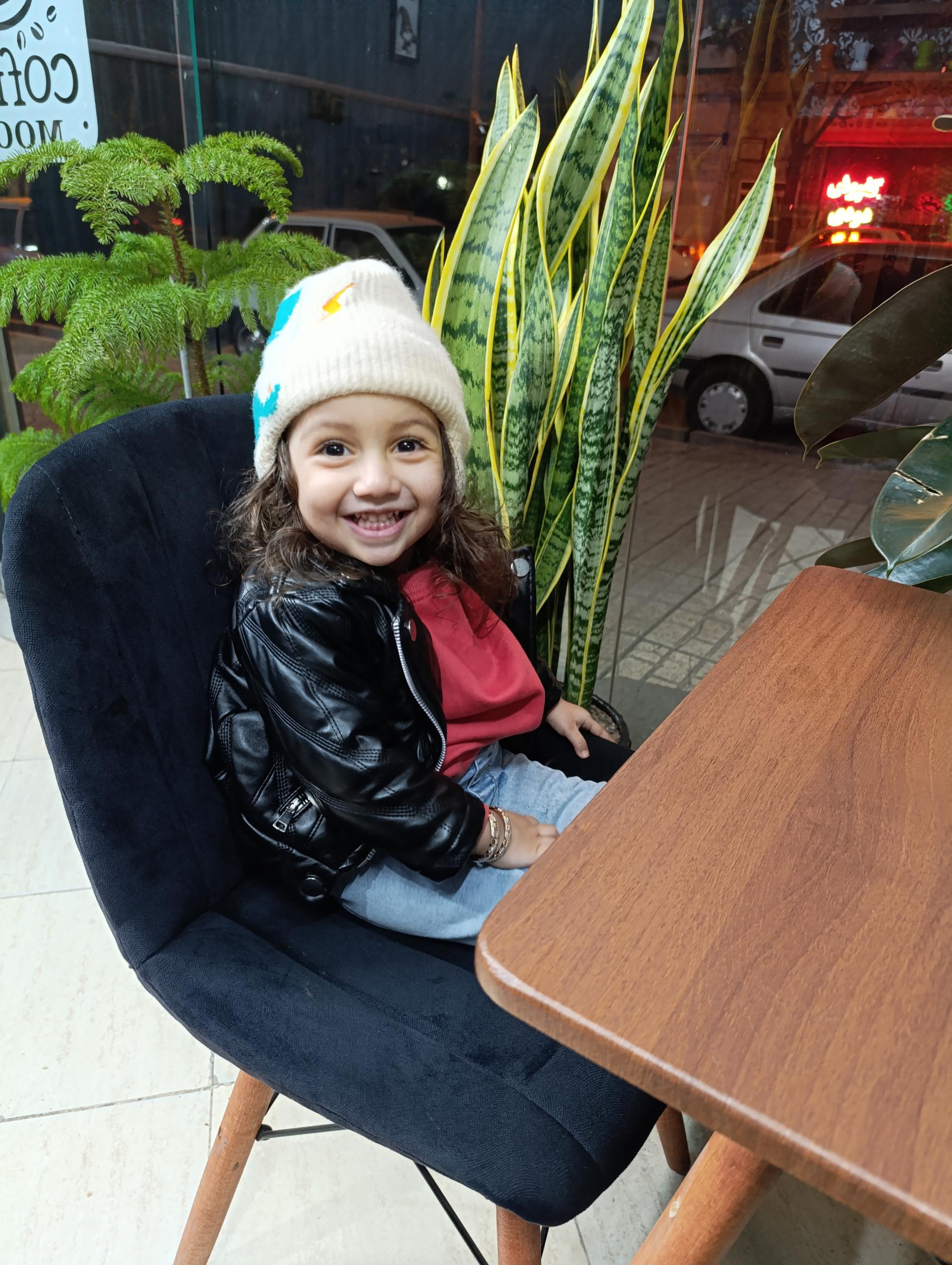 عکس کافه قهوه ماه