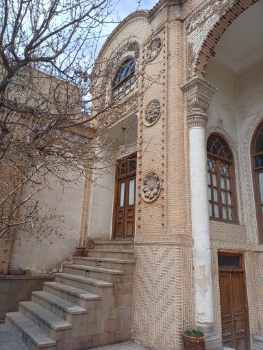 عکس خانه صرافلار (خانه و موزه سفال تبریز)