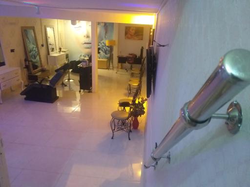 عکس سالن زیبایی سی سی